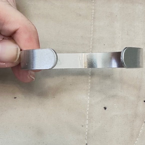 2/$15 Silver Tone “Save the Turtles” Cuff Bracelet - Picture 8 of 11